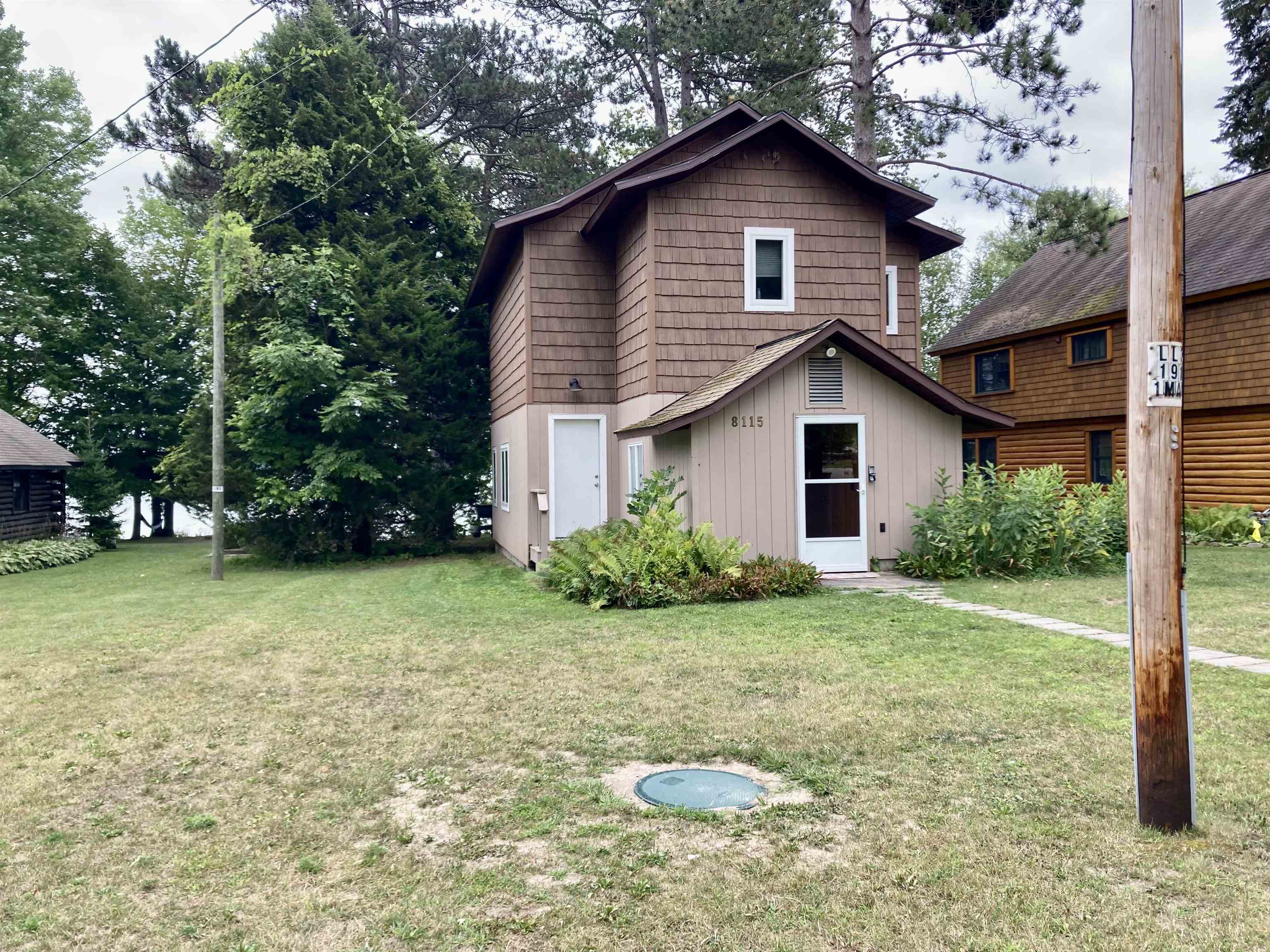 8115 South Rustic Drive Cedar, MI 49621 - Photo 3 of 33 1926091-a9b3edd1-4d40-4d29-bbc9-d4c569debd18.JPG