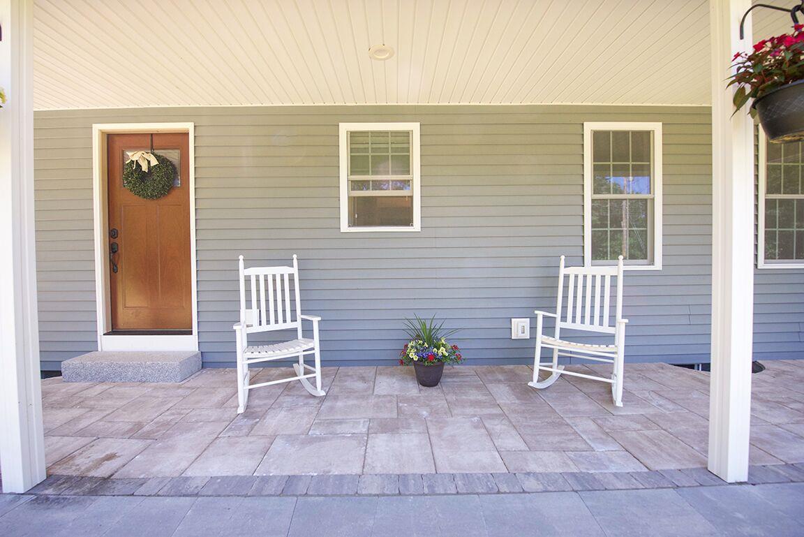 215 Wash Pond Road Hampstead, NH 03841 - Photo 5 of 34