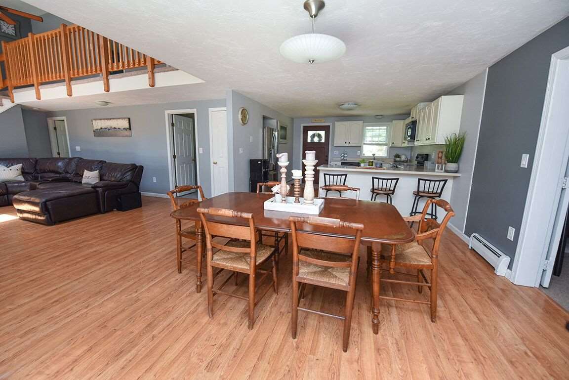 215 Wash Pond Road Hampstead, NH 03841 - Photo 10 of 34