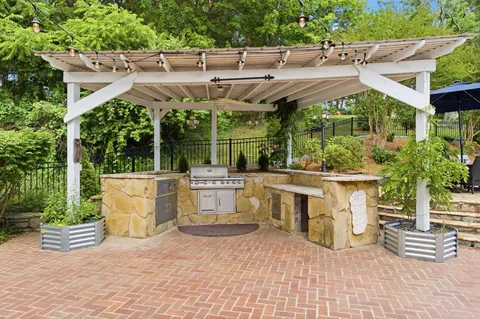 $2,495,000 | 2455 Long Hollow Pike, Hendersonville, TN 37075