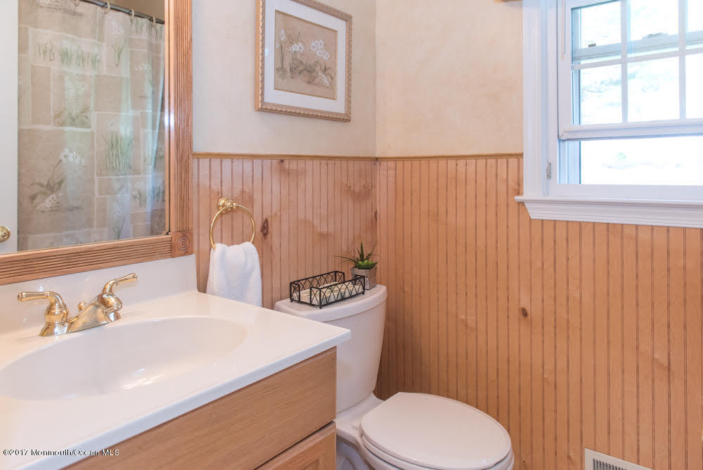 189 Brandon Road Manchester Township, NJ 08759 - Photo 13 of 41 Full bath Down stairs