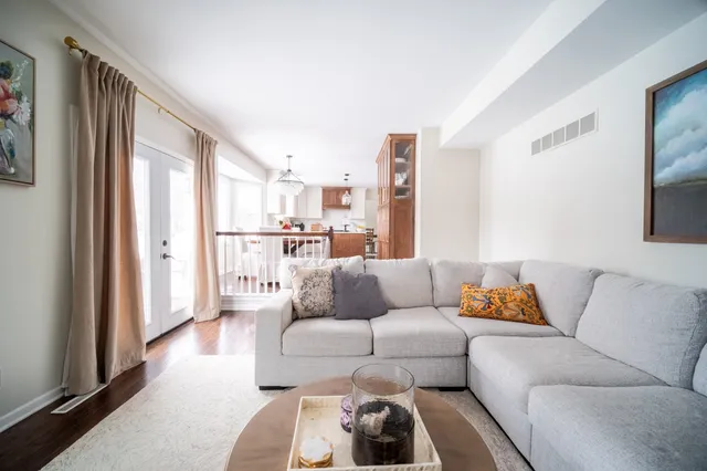 $384,900 | 3244 Be-Ver Kreek Lane, Belvidere, IL 61008