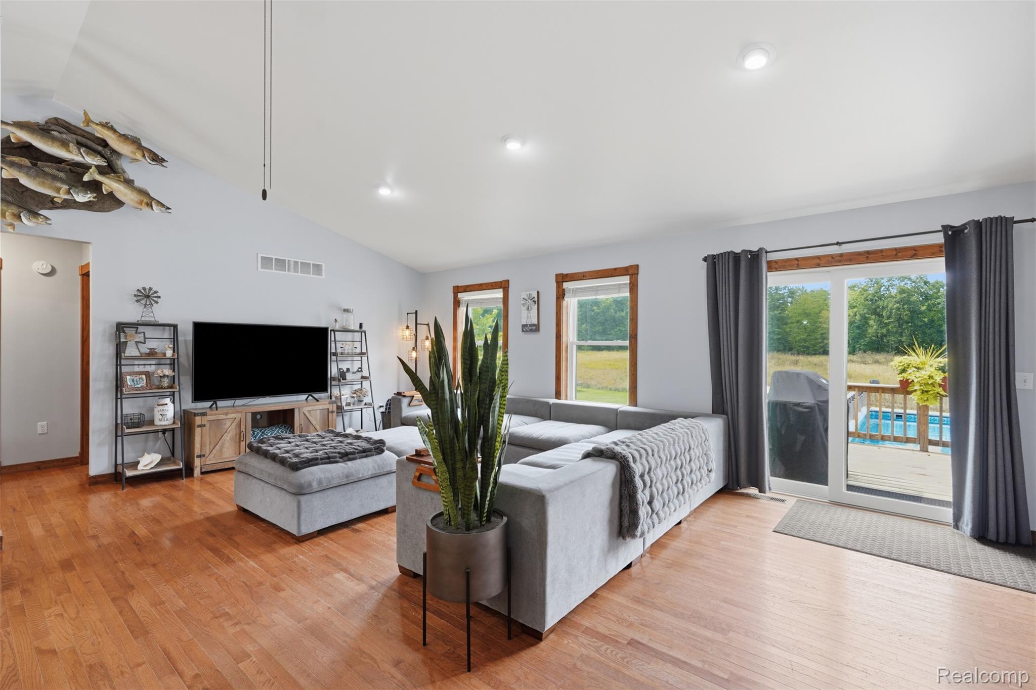 7433 Mabley Hill Road Fenton, MI 48430 - Photo 9 of 54 7433 mabley hill rd-7.jpg