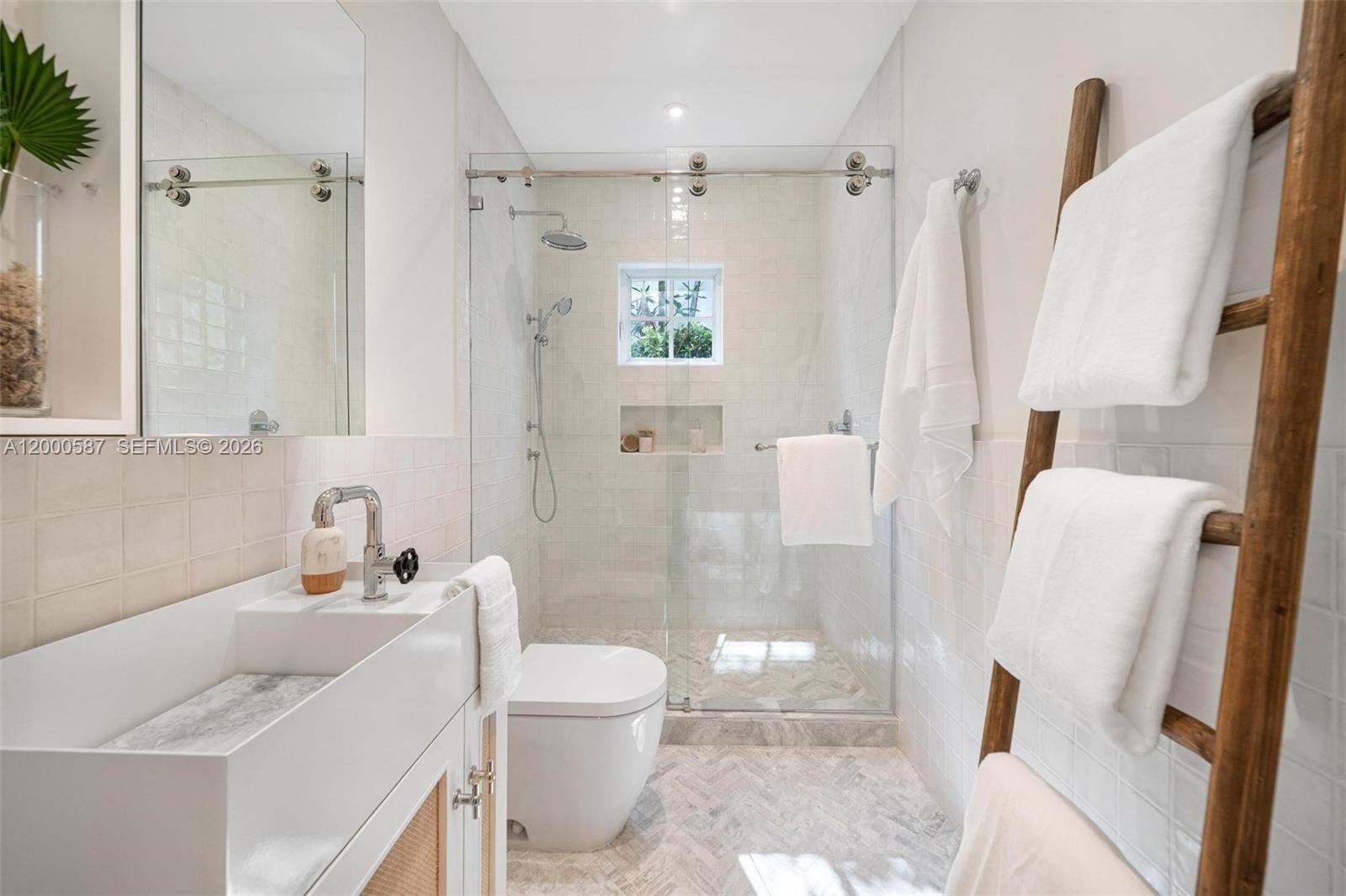 909 Roderigo Avenue Coral Gables, FL 33134 - Photo 23 of 34 Photo 23