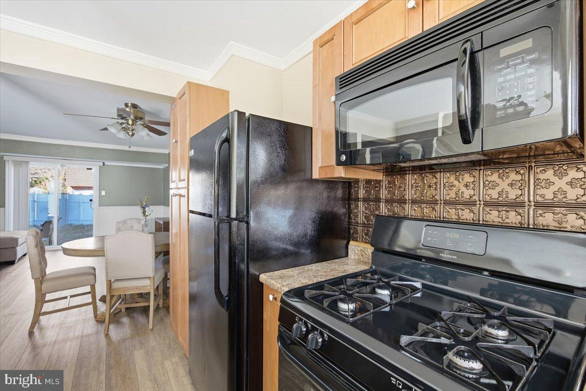 86 Via Cascata Drive Clementon, NJ 08021 - Photo 15 of 27 Modern kitchen with stylish finishes.
