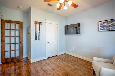 $435,000 | 905 West 23rd Street, Houston, TX 77008