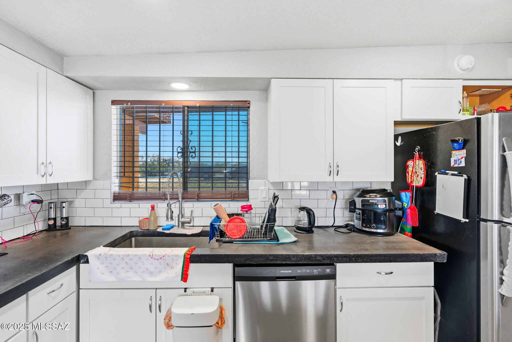 8135 East Escalante Road Tucson, AZ 85730 - Photo 17 of 40 17-web-or-mls-photo-19
