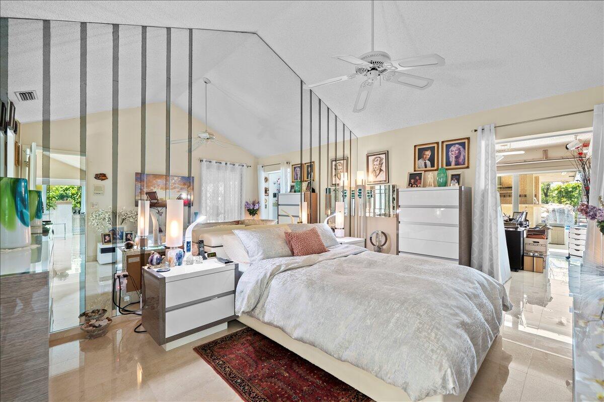 352 River Edge Road Jupiter, FL 33477 - Photo 15 of 56 Primary Bedroom