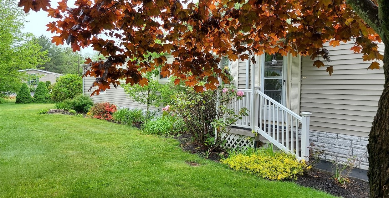 53 Wright Way Coventry, RI 02816 - Photo 13 of 14 Exterior