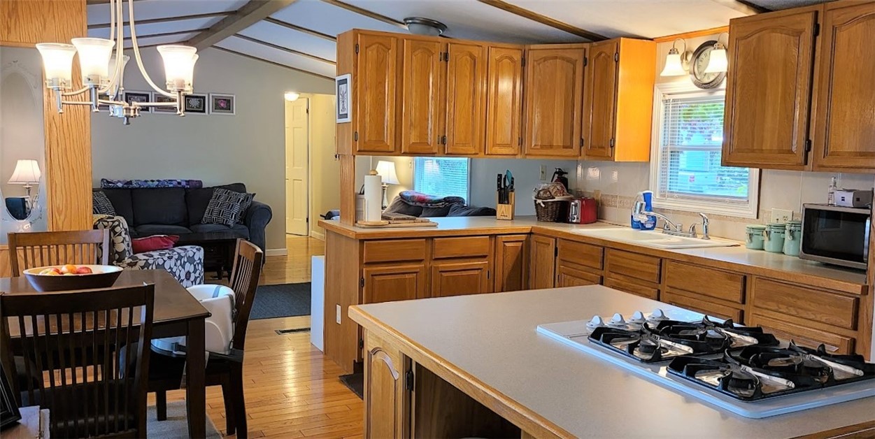 53 Wright Way Coventry, RI 02816 - Photo 3 of 14 Kitchen