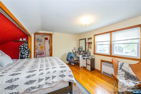 $549,900 | 65 Westminster Place, Saddle Brook, NJ 07663
