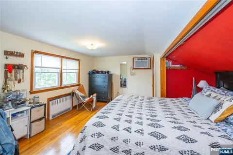 $549,900 | 65 Westminster Place, Saddle Brook, NJ 07663