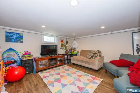 $549,900 | 65 Westminster Place, Saddle Brook, NJ 07663
