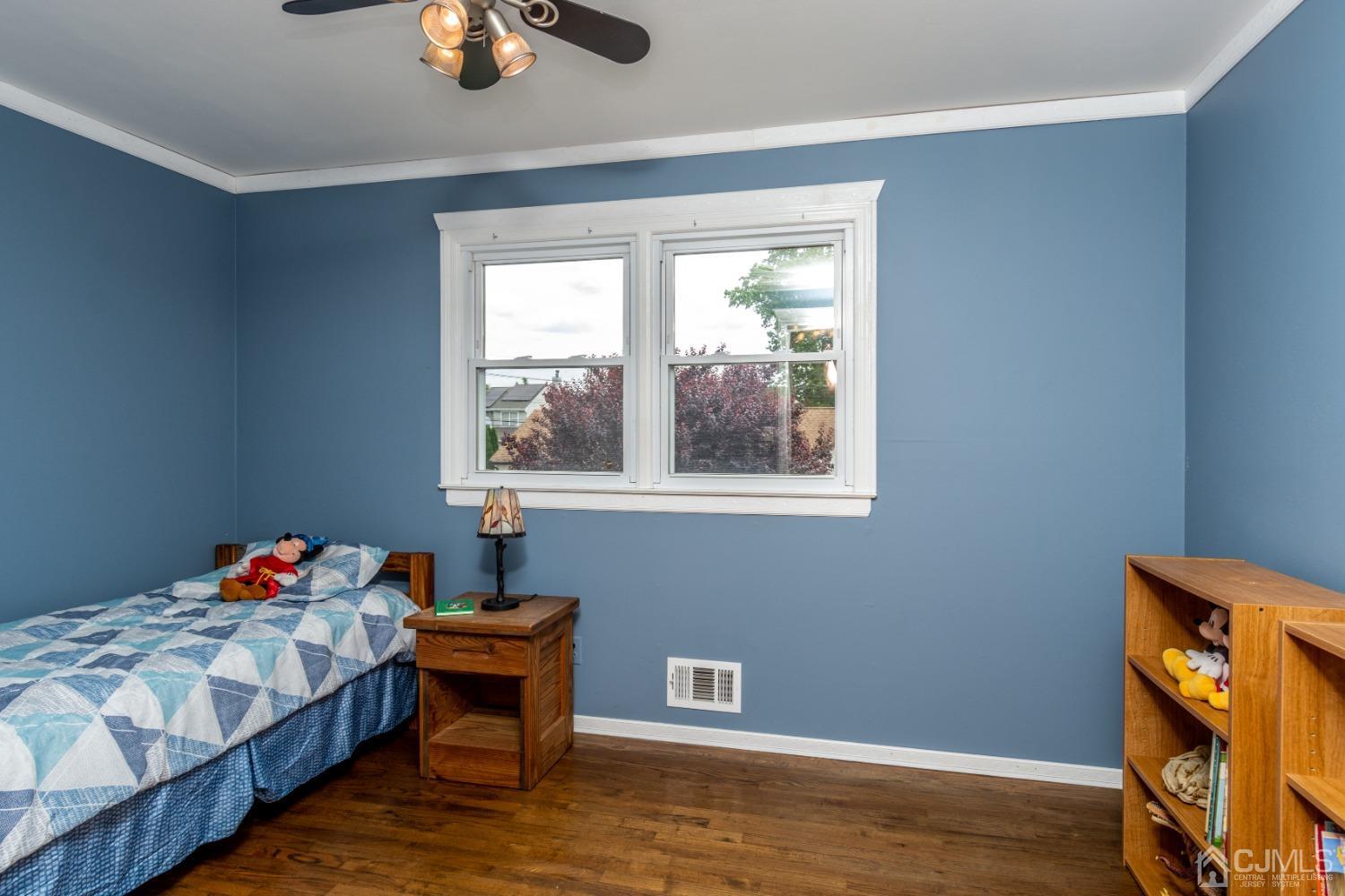 71 Spruce Street Edison, NJ 08837 - Photo 26 of 31 Gallery Image 26