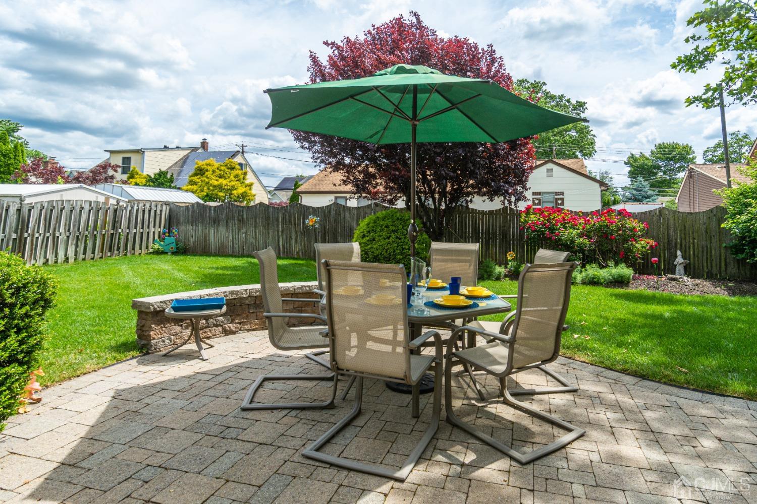 71 Spruce Street Edison, NJ 08837 - Photo 28 of 31 Gallery Image 28