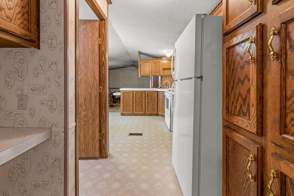 8764 National Road Southwest, Unit 118 Etna, OH 43062 - Photo 13 of 35 Kitchen