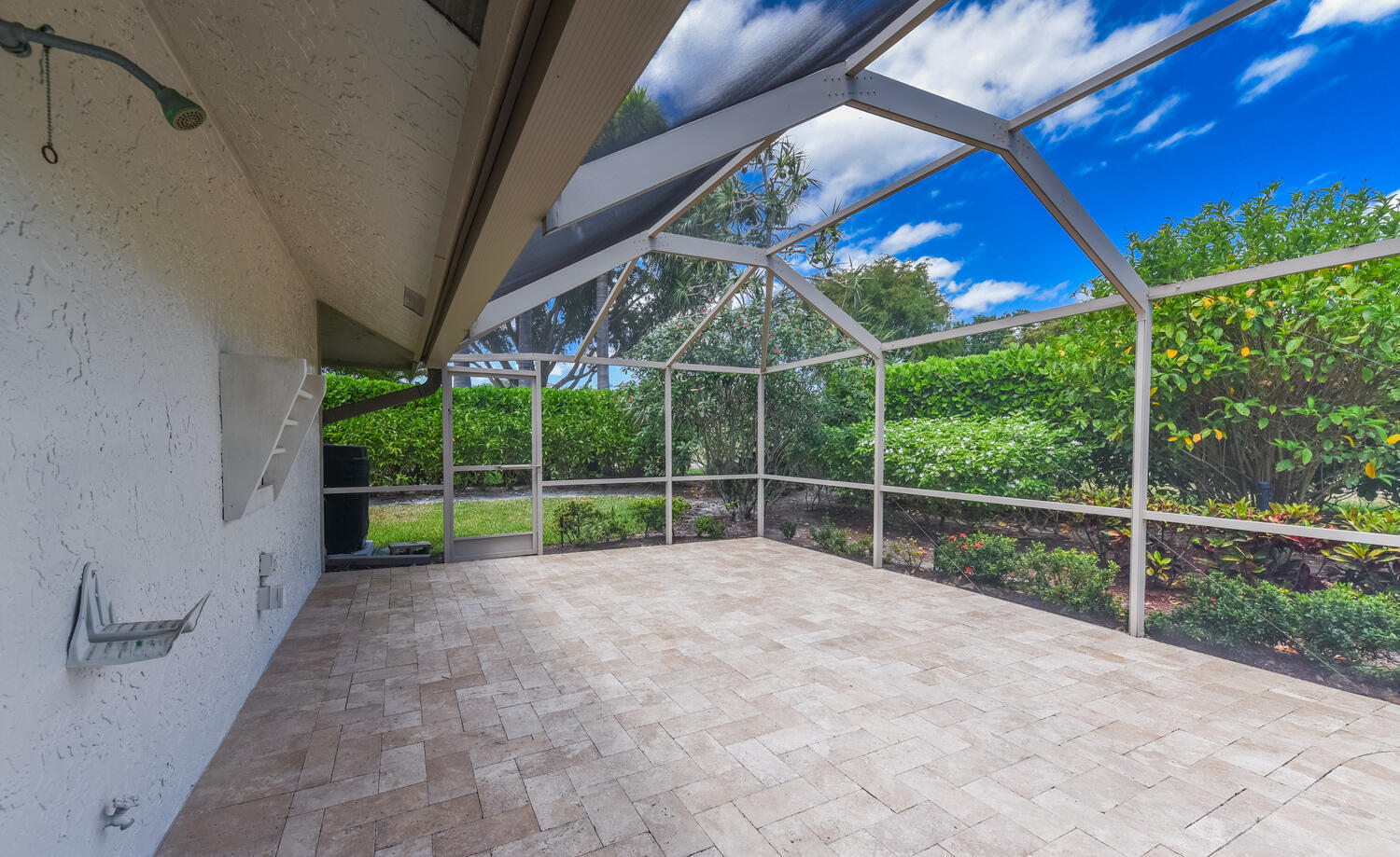 3185 St James Drive Boca Raton, FL 33434 - Photo 33 of 41 37.Patio2