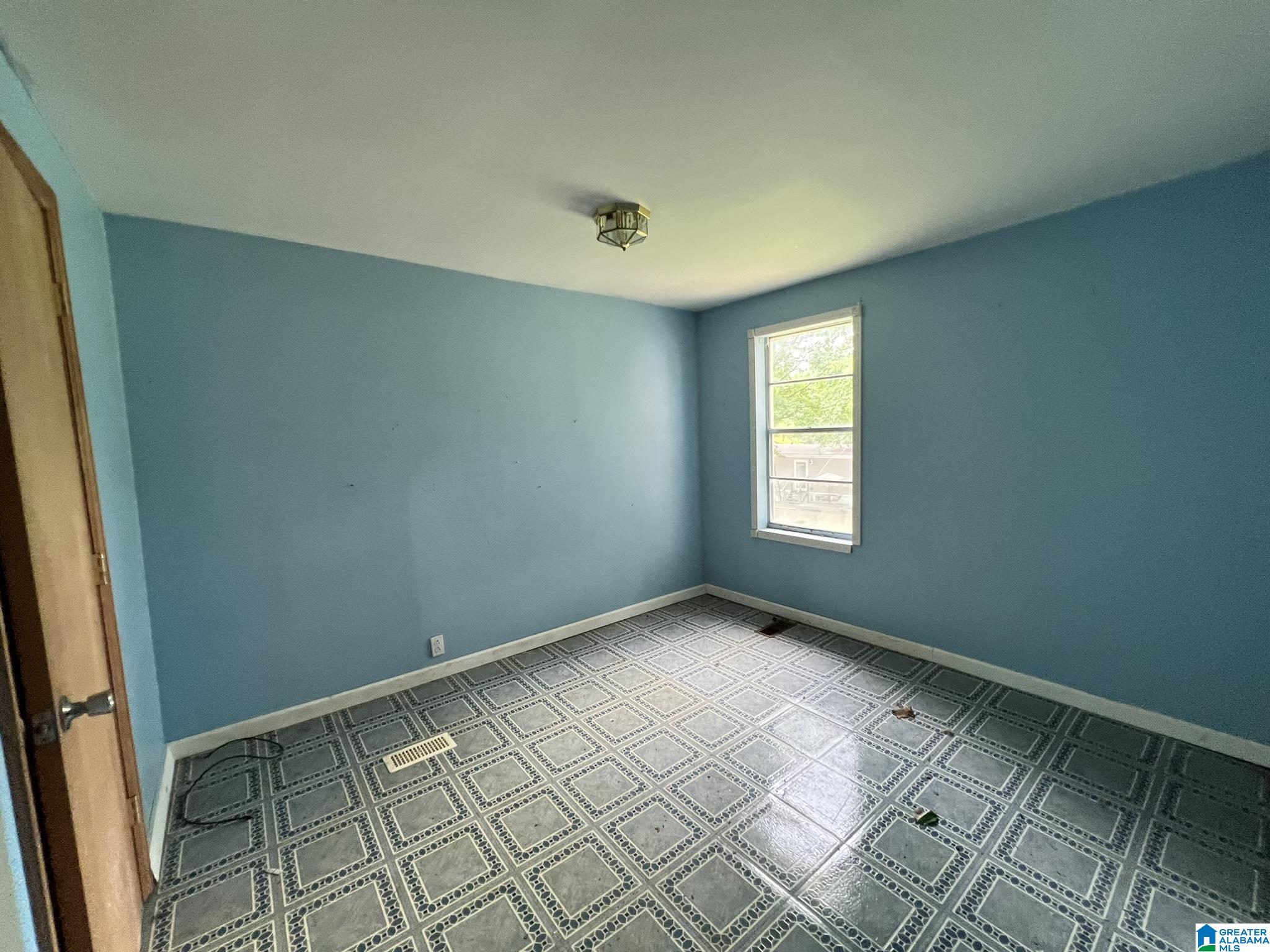 70 Ledlow Road Warrior, AL 35180 - Photo 11 of 16
