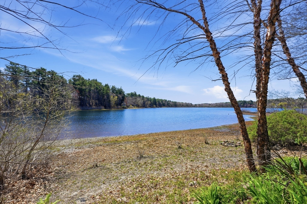 91 Phillips Road Pembroke, MA 02359 - Photo 38 of 42 Gallery Image 38