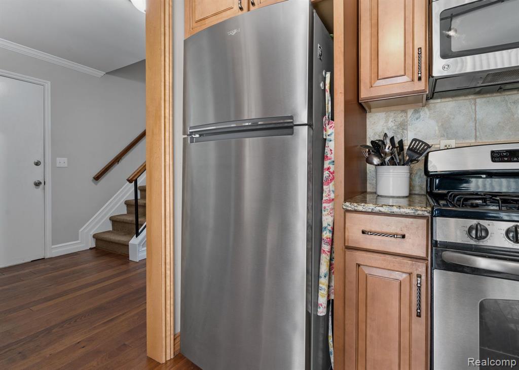 1538 Hidden Valley Lane, Unit 209 Rochester Hills, MI 48306 - Photo 17 of 35