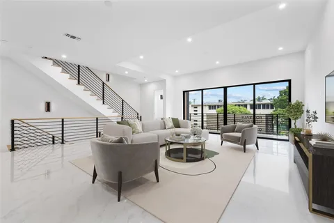 $1,595,000 | 804 Northeast 2nd Street, Fort Lauderdale, FL 33301