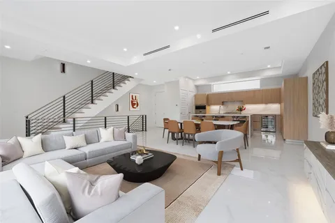 $1,595,000 | 804 Northeast 2nd Street, Fort Lauderdale, FL 33301