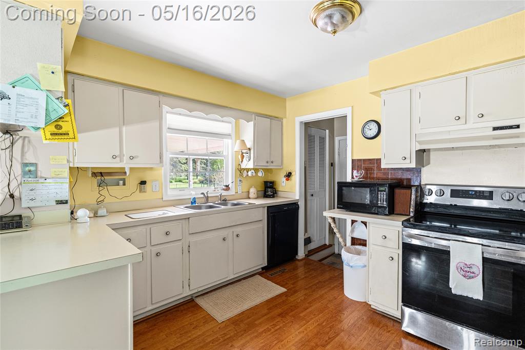 1424 West Judd Road Flint, MI 48507 - Photo 9 of 26