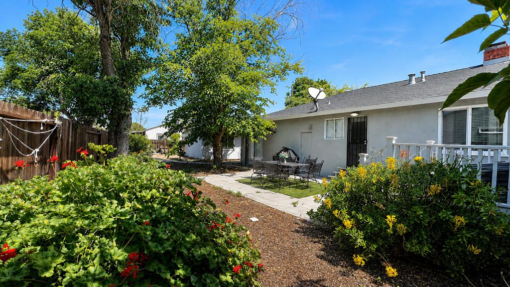 1281 Traynor Road Concord, CA 94520 - Photo 36 of 41 a front view of a house with garden