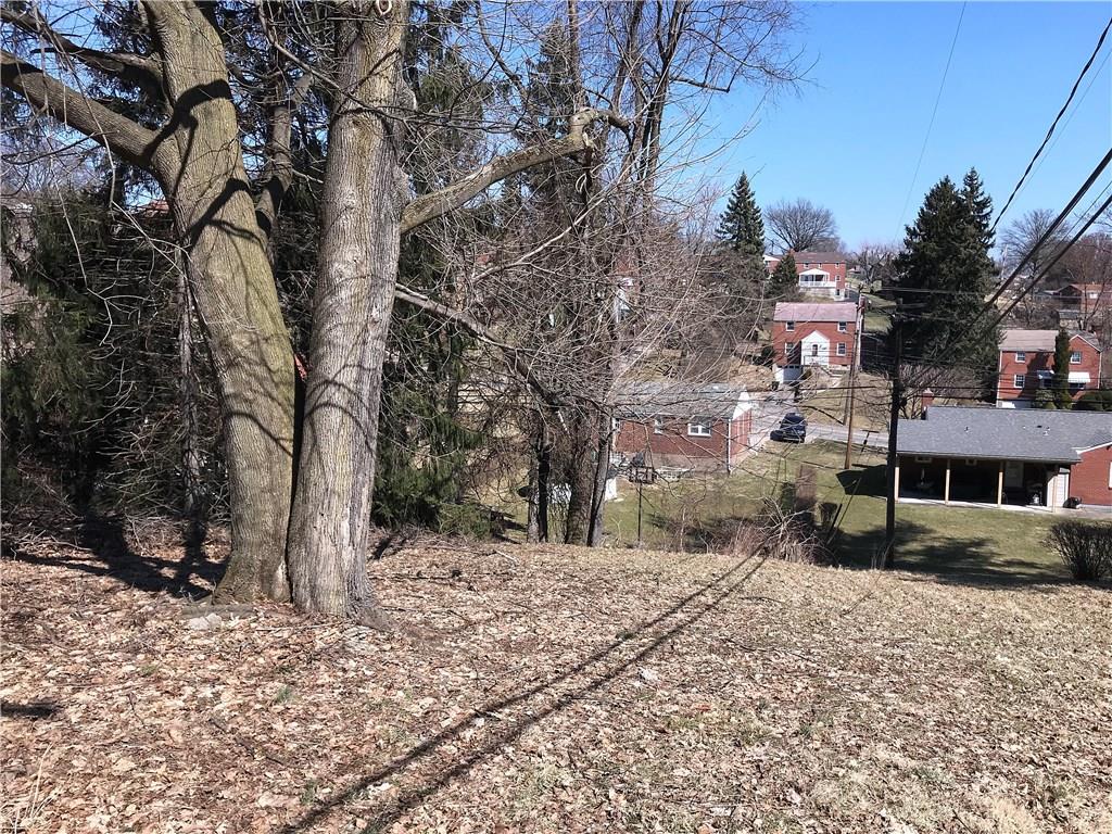 5293 Highgrove Road Pittsburgh, PA 15236 - Photo 4 of 25 Gallery Image 4