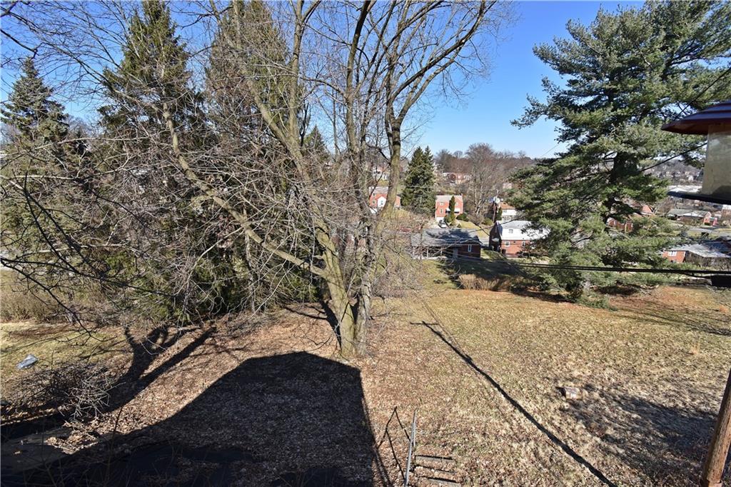 5293 Highgrove Road Pittsburgh, PA 15236 - Photo 5 of 25 Gallery Image 5