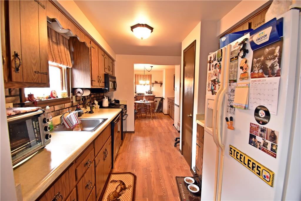 5293 Highgrove Road Pittsburgh, PA 15236 - Photo 9 of 25 Gallery Image 9