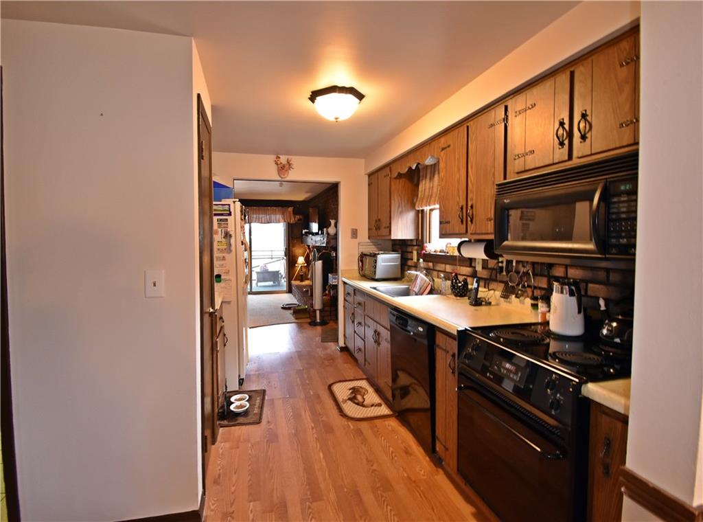 5293 Highgrove Road Pittsburgh, PA 15236 - Photo 10 of 25 Gallery Image 10