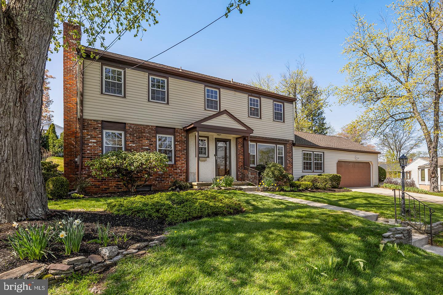 1003 Roumfort Avenue Cherry Hill, NJ 08034 - Photo 2 of 37 a front view of a house with a yard