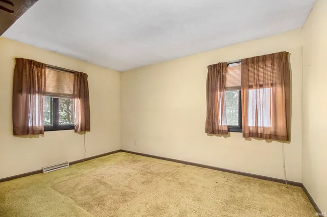 55335 Quince Road, South Bend, IN 46619