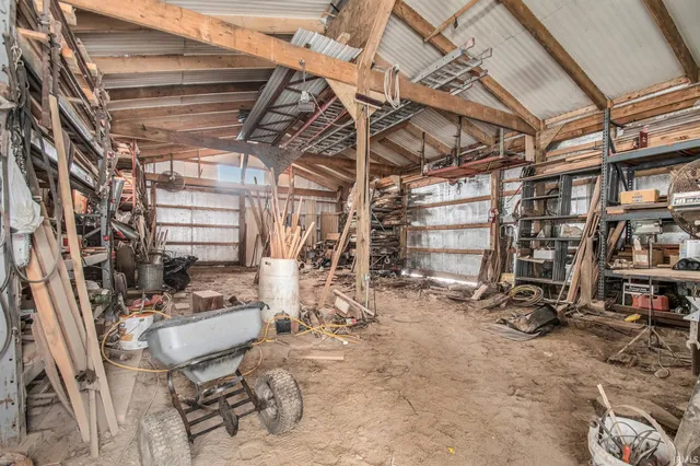 55335 Quince Road, South Bend, IN 46619