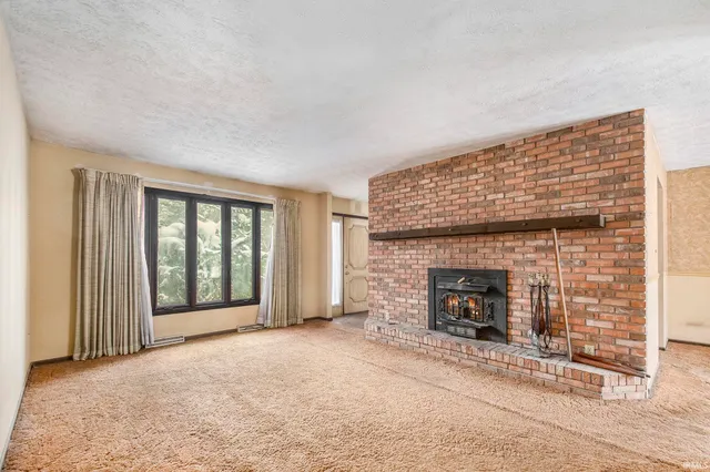 55335 Quince Road, South Bend, IN 46619