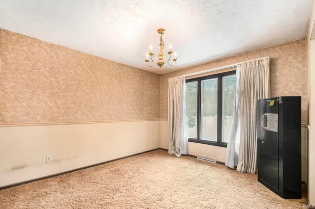 55335 Quince Road, South Bend, IN 46619