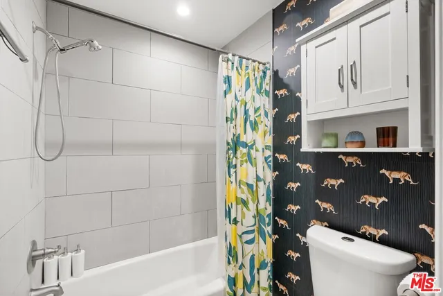 $499,000 | 525 North Sycamore Avenue, Unit 225, Los Angeles, CA 90036