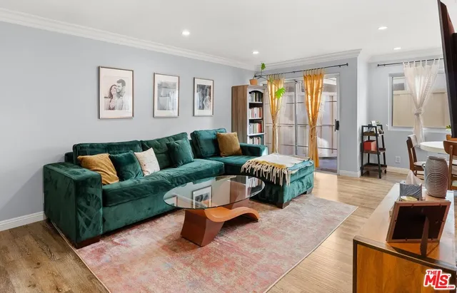 $499,000 | 525 North Sycamore Avenue, Unit 225, Los Angeles, CA 90036