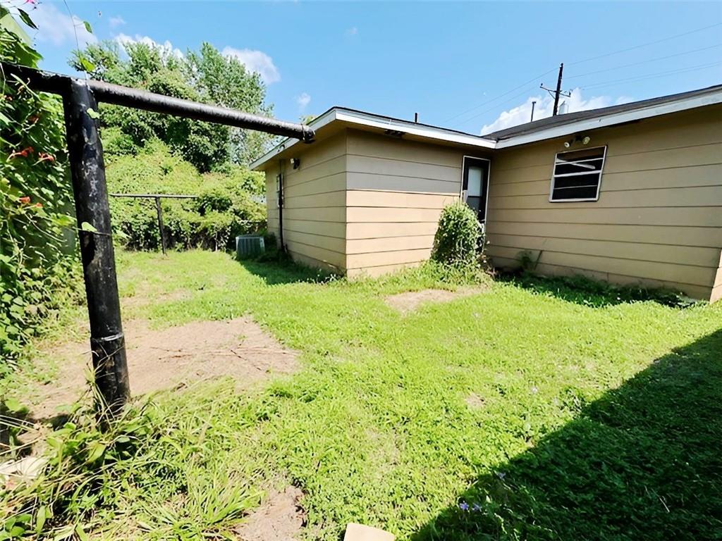 211 Prince Collins Street Houma, LA 70364 - Photo 5 of 22