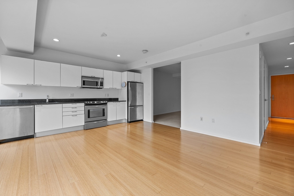 2 Earhart Street, Unit 321 Cambridge, MA 02141 - Photo 5 of 15