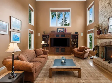 $1,850,000 | 901 Kenton Road, Deerfield, IL 60015