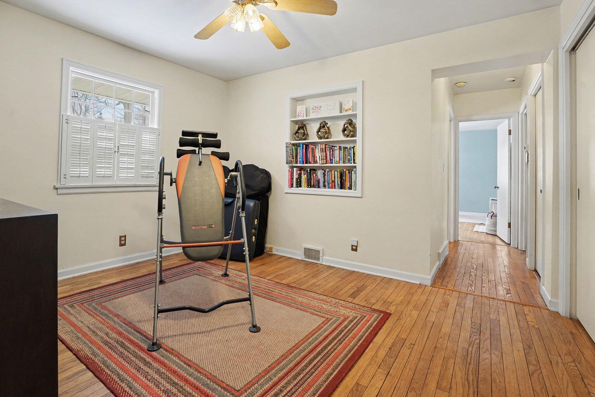 302 North Fulton Street Cassopolis, MI 49031 - Photo 12 of 31 012_file_4429