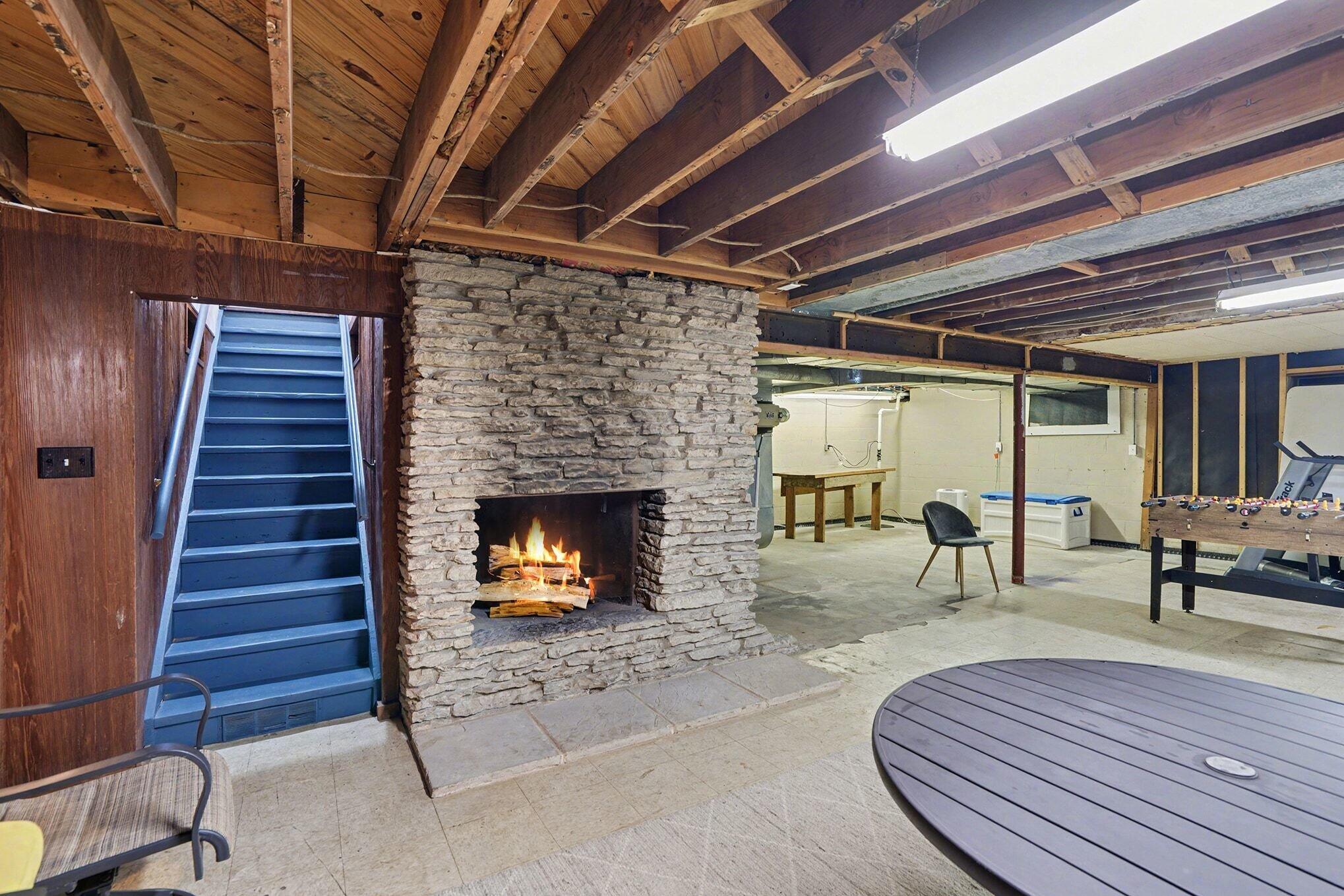 302 North Fulton Street Cassopolis, MI 49031 - Photo 20 of 31 020_file_4052