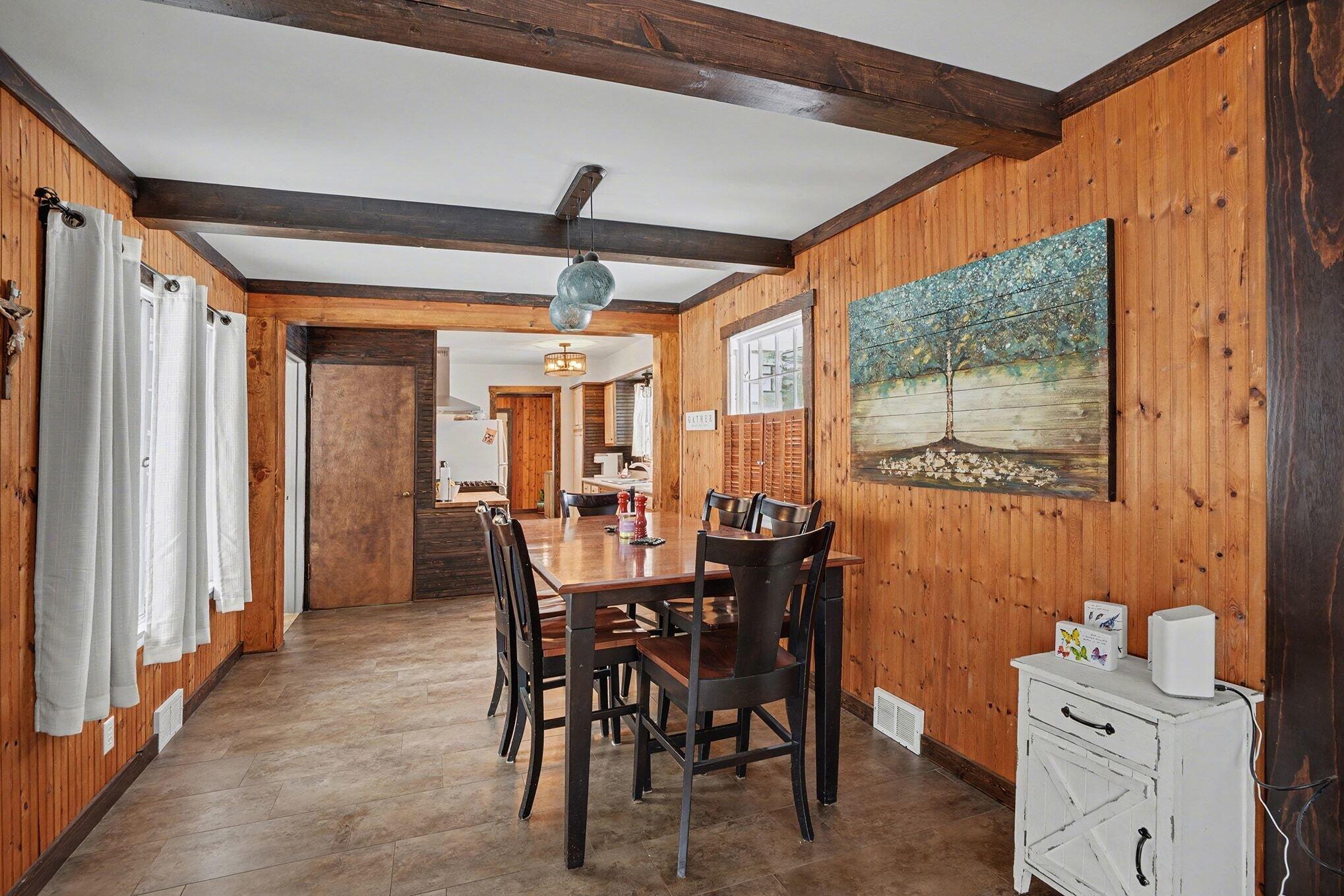 302 North Fulton Street Cassopolis, MI 49031 - Photo 10 of 31 010_file_6465