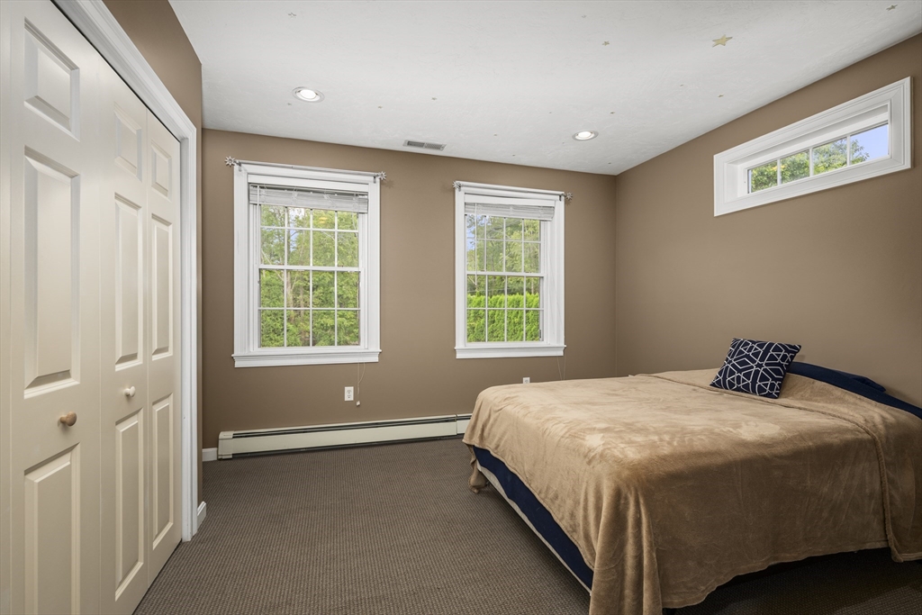 70 Ellis Road Southbridge, MA 01550 - Photo 24 of 41