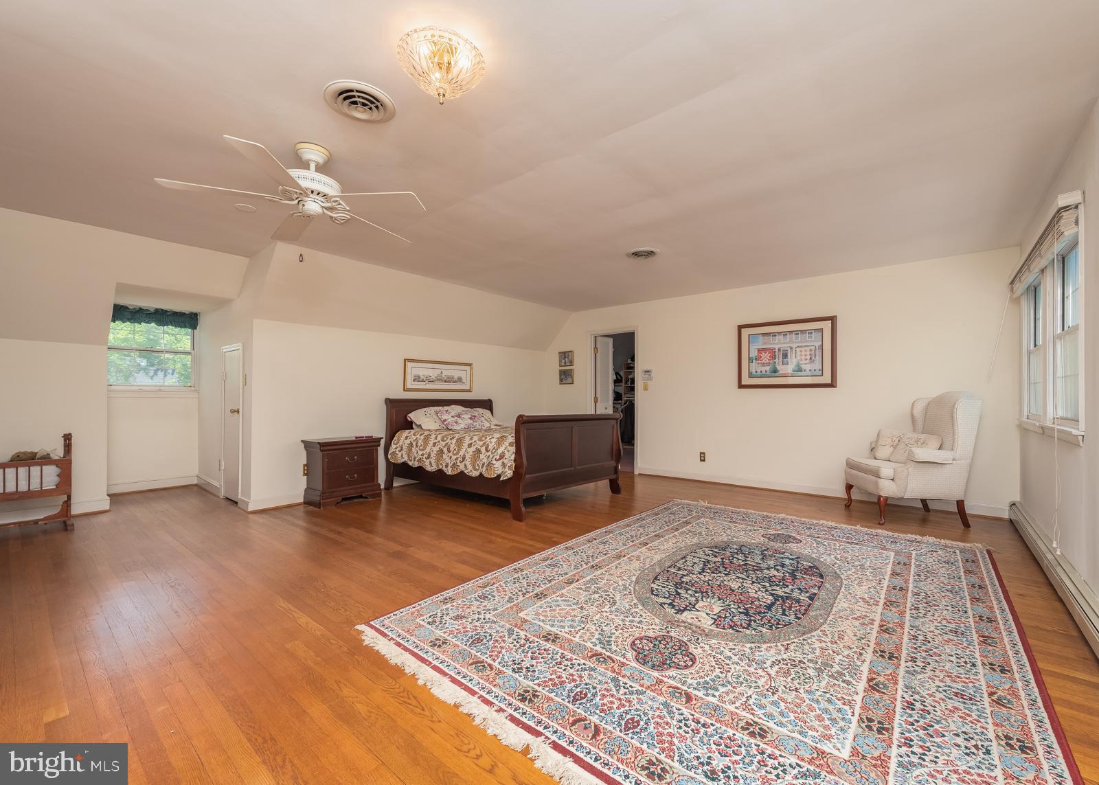 211 Patuxent Road Laurel, MD 20707 - Photo 26 of 43 Primary bedroom upper level