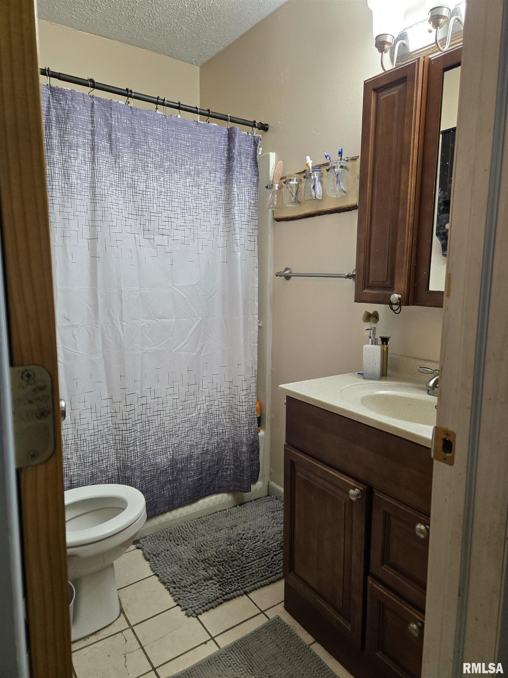 310 Cathy Street Colchester, IL 62326 - Photo 11 of 20