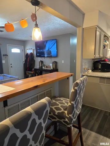 $96,000 | 310 Cathy Street, Colchester, IL 62326