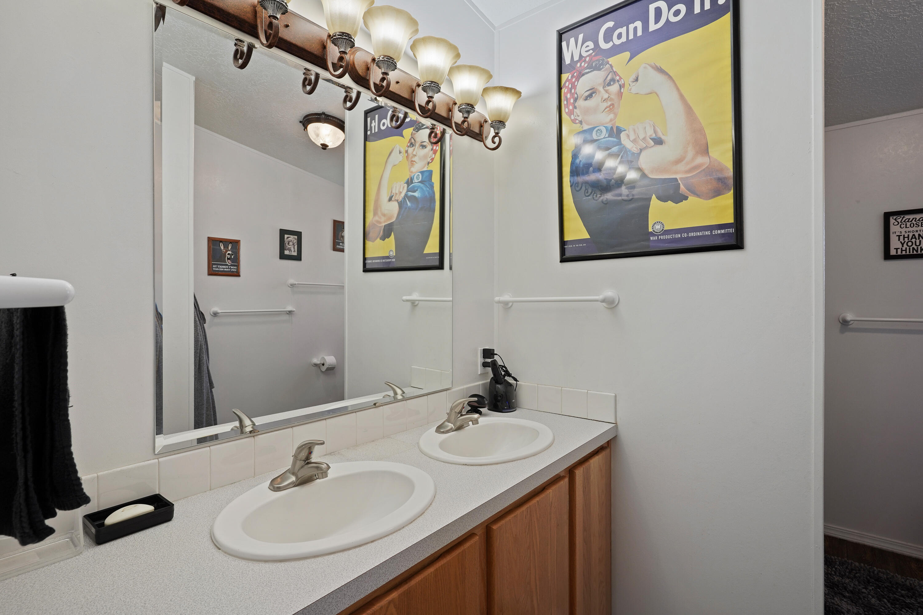 9167 Southwest Meadow Road Terrebonne, OR 97760 - Photo 19 of 36 DSC01680